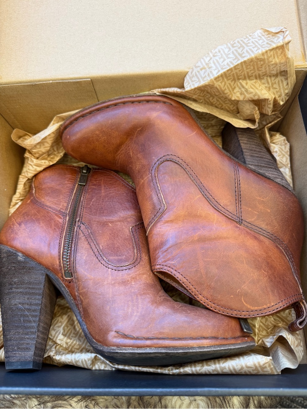 Frye Brown Leather Ankle Booties with Side Zip - Picture 4 of 6